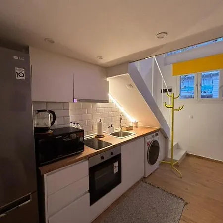 Yellow Skg Loft