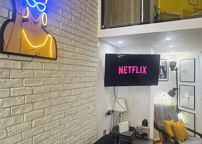 Yellow Skg Loft