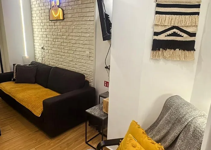 아파트 Yellow Skg Loft 테살로니키